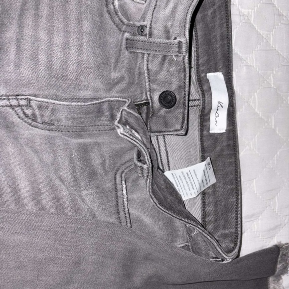 💜jeans - Picture 2 of 4